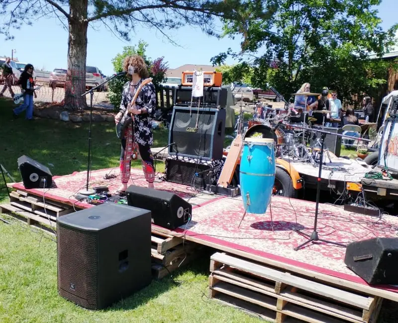 Sin, with the crowd on the lawn at Sludge Fest year one